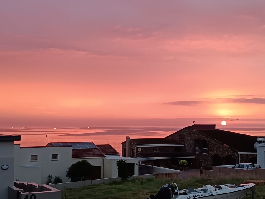 3 Bedroom Property for Sale in Wavecrest Eastern Cape